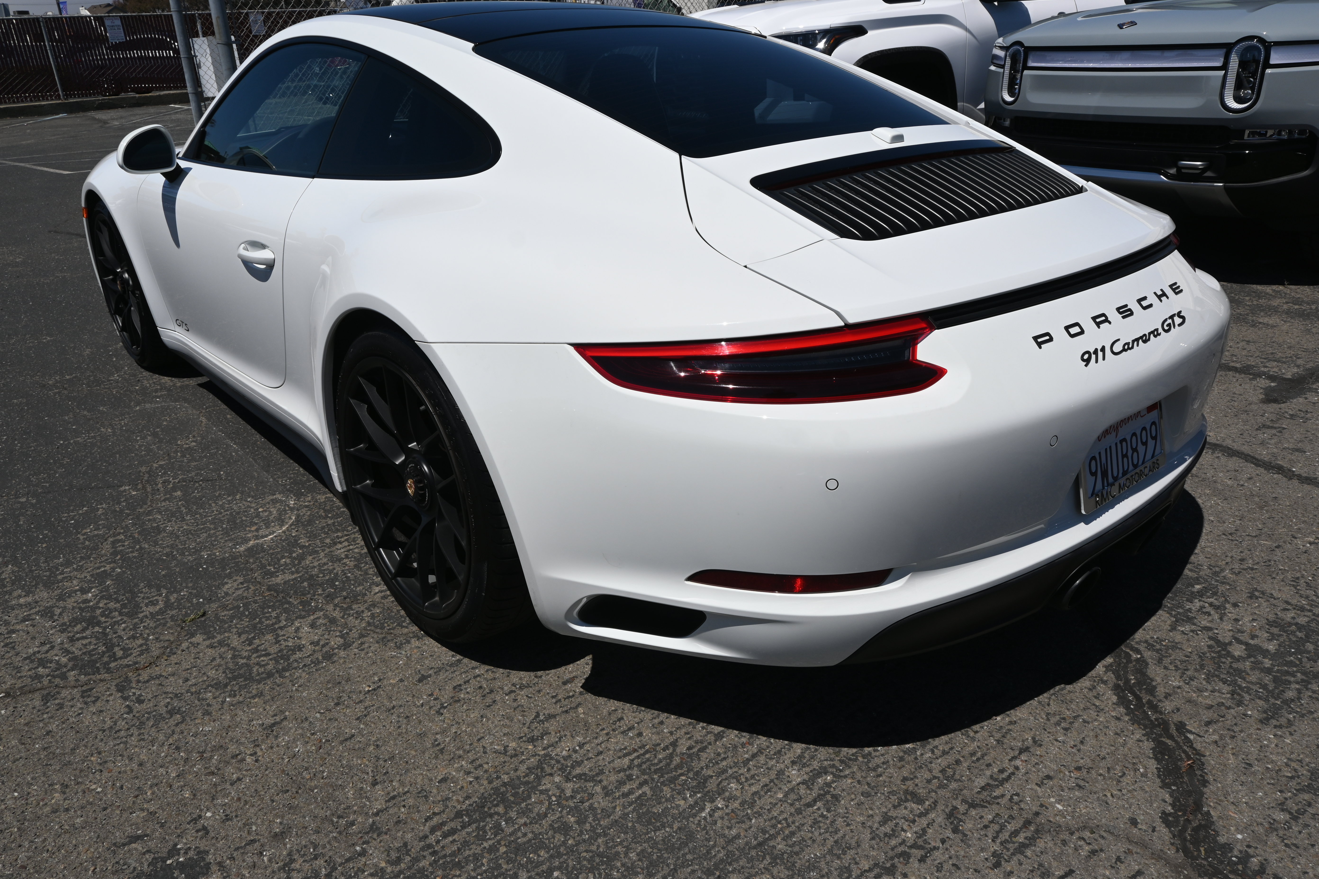 Used 2018 Porsche 911 GT3 RS image 11