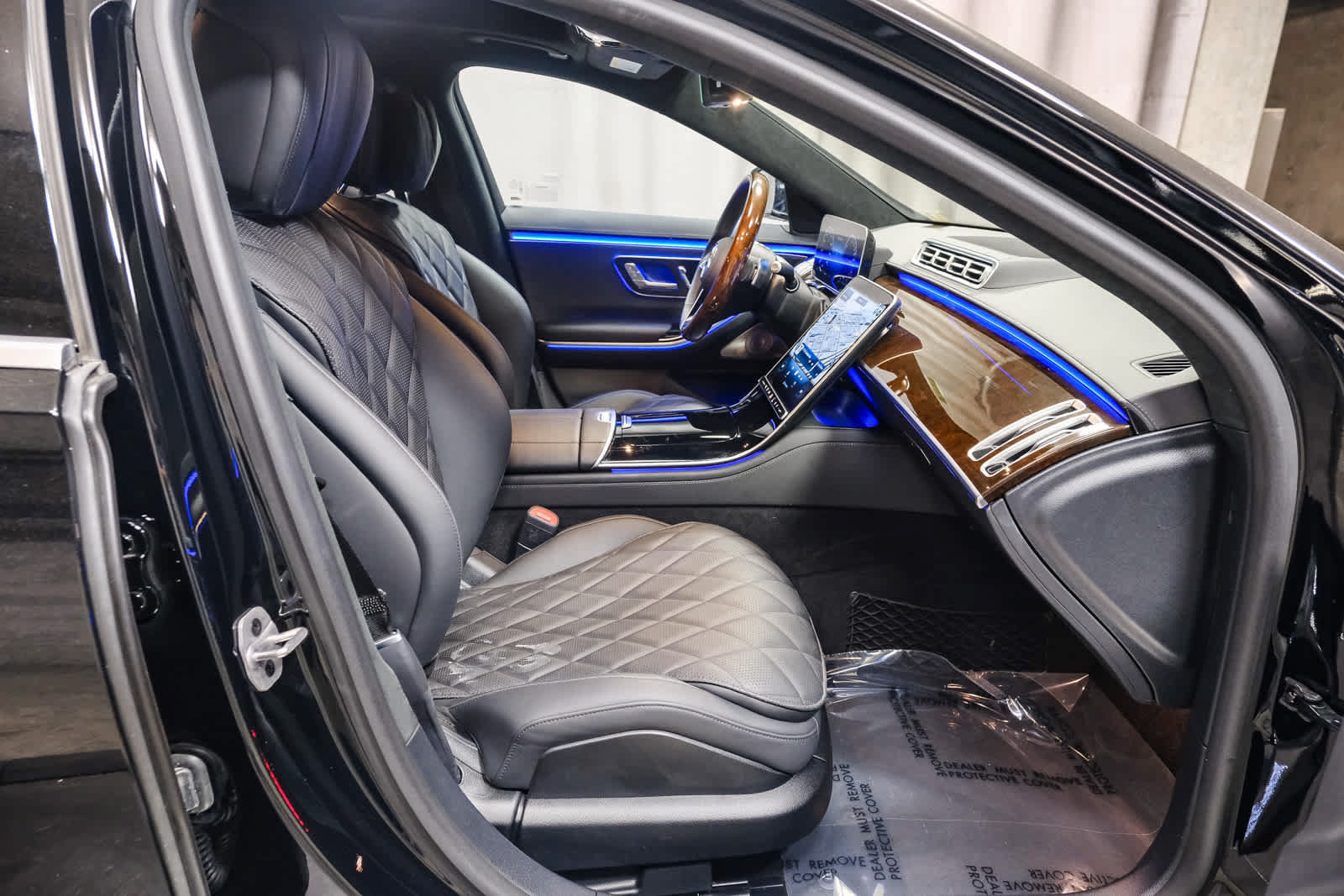 Used 2024 Mercedes-Benz S 580e 4MATIC Sedan image 23