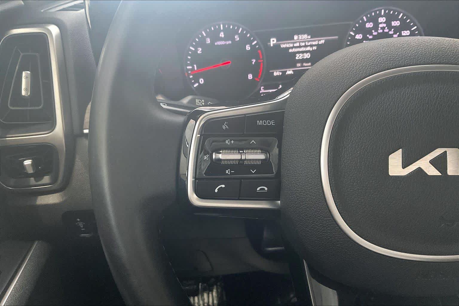 Used 2022 Kia Sorento S w/ Panoramic Sunroof Package AWD/4WD image 24