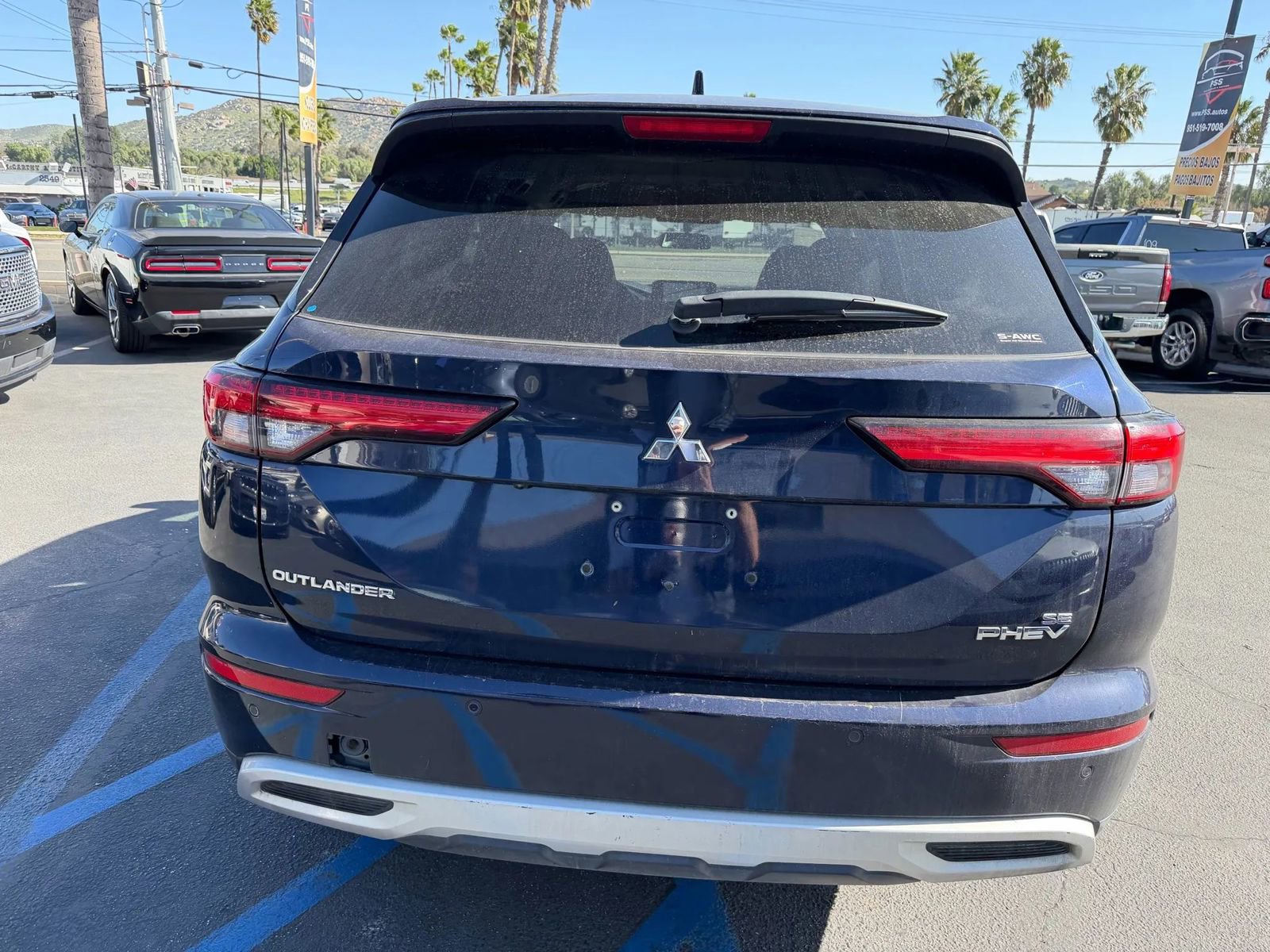 Used 2023 Mitsubishi Outlander SE image 7