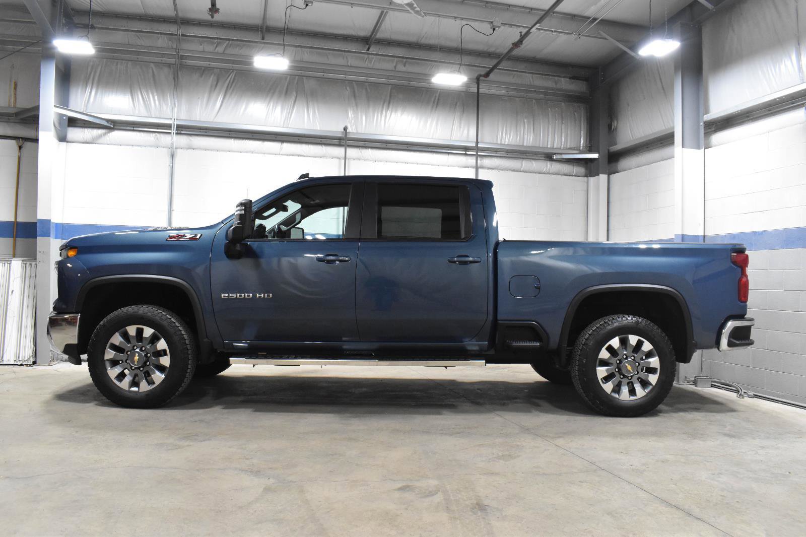 Used 2025 Chevrolet Silverado 2500 LT w/ All Star Edition AWD/4WD image 26