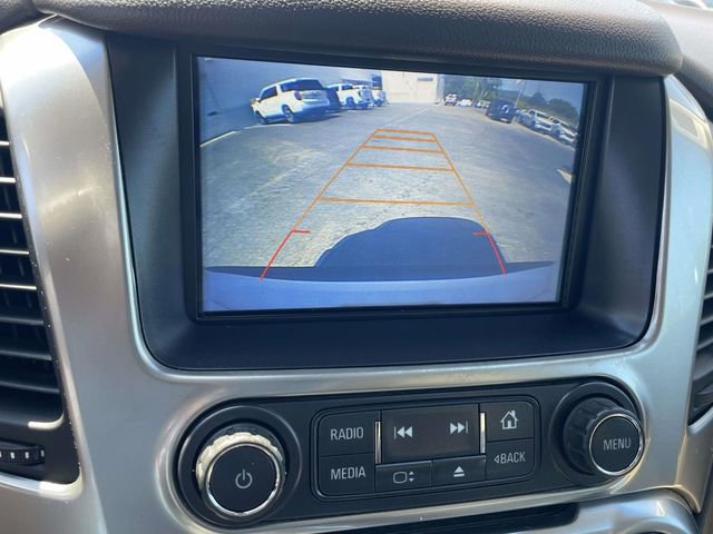 Used 2017 Chevrolet Suburban LT RWD image 21