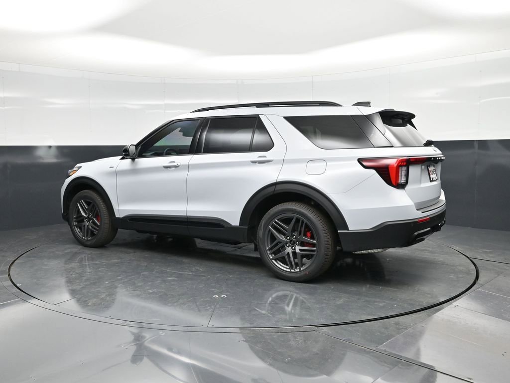 New 2026 Ford Explorer ST-Line w/ ST-Line Street Pack image 8