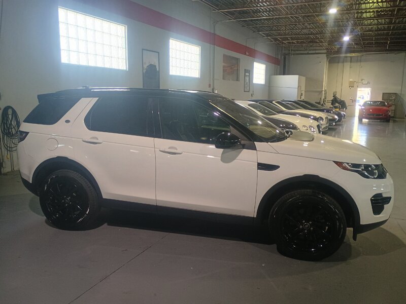 Used 2019 Land Rover Discovery Sport SE AWD/4WD image 6