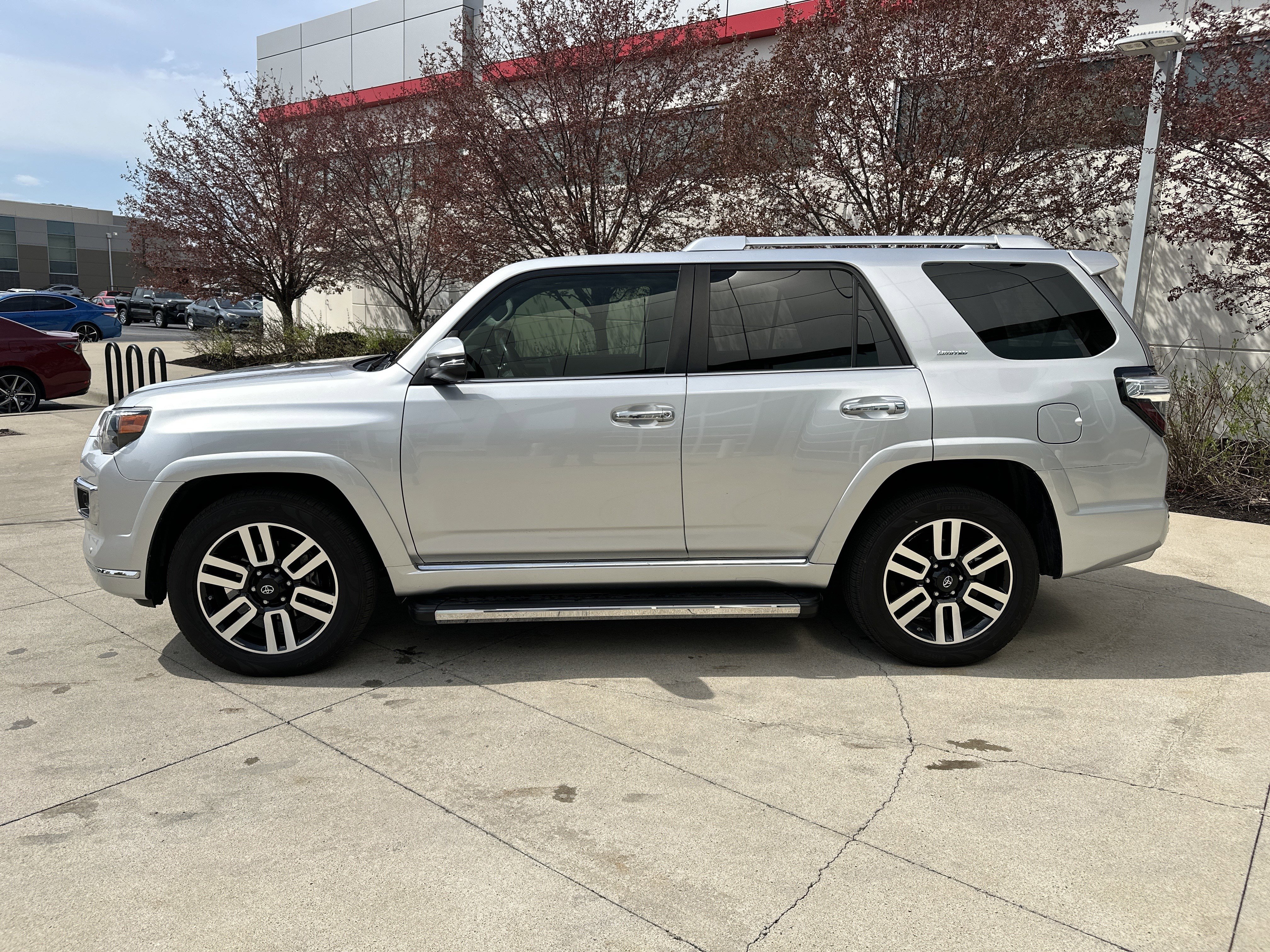 Used 2019 Toyota 4Runner Limited image 9