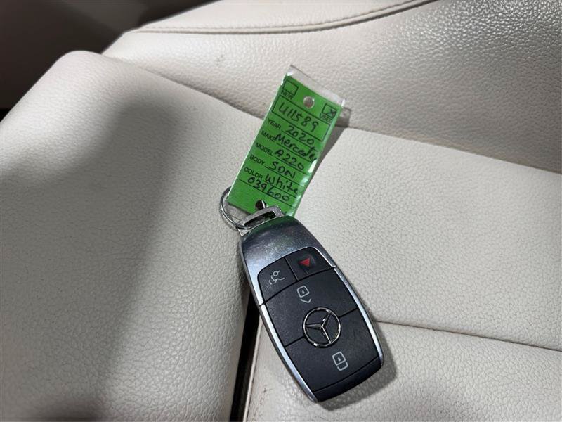 Used 2020 Mercedes-Benz A 220 4MATIC image 30