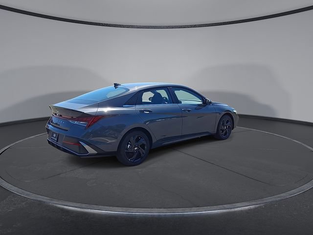 New 2026 Hyundai Elantra SEL Sport Premium FWD image 9