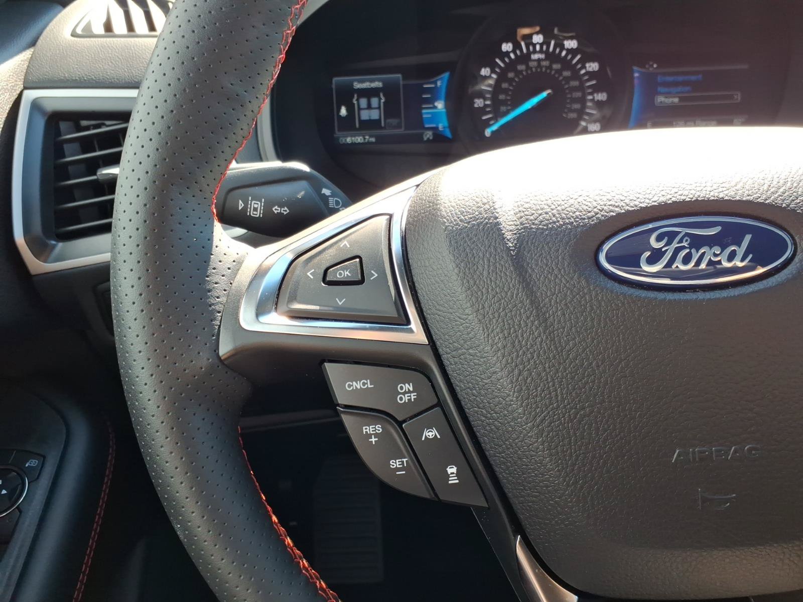 Certified 2024 Ford Edge ST-Line AWD/4WD image 19
