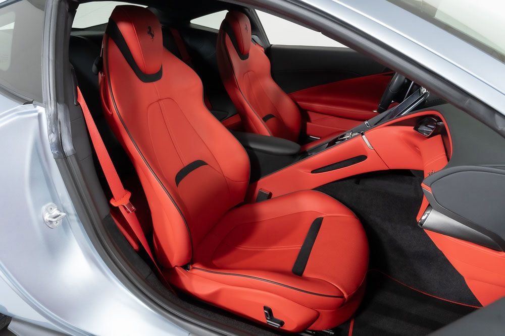Used 2021 Ferrari Roma Base RWD image 32