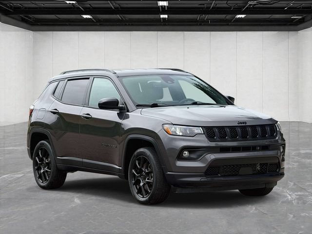 Certified 2023 Jeep Compass Latitude w/ Convenience Group AWD/4WD image 7