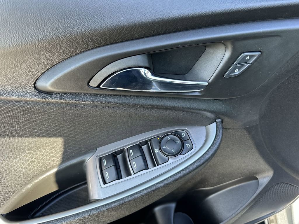 Used 2024 Chevrolet Malibu LS image 13
