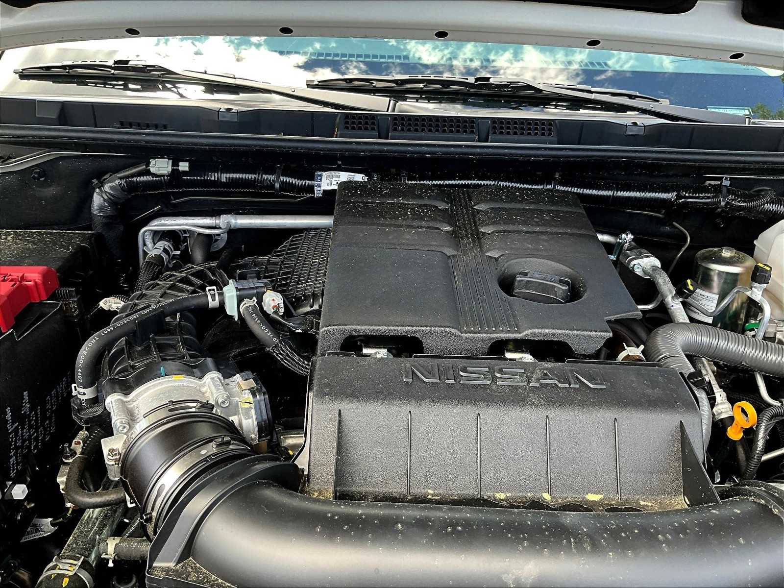 Used 2025 Nissan Frontier SV image 34