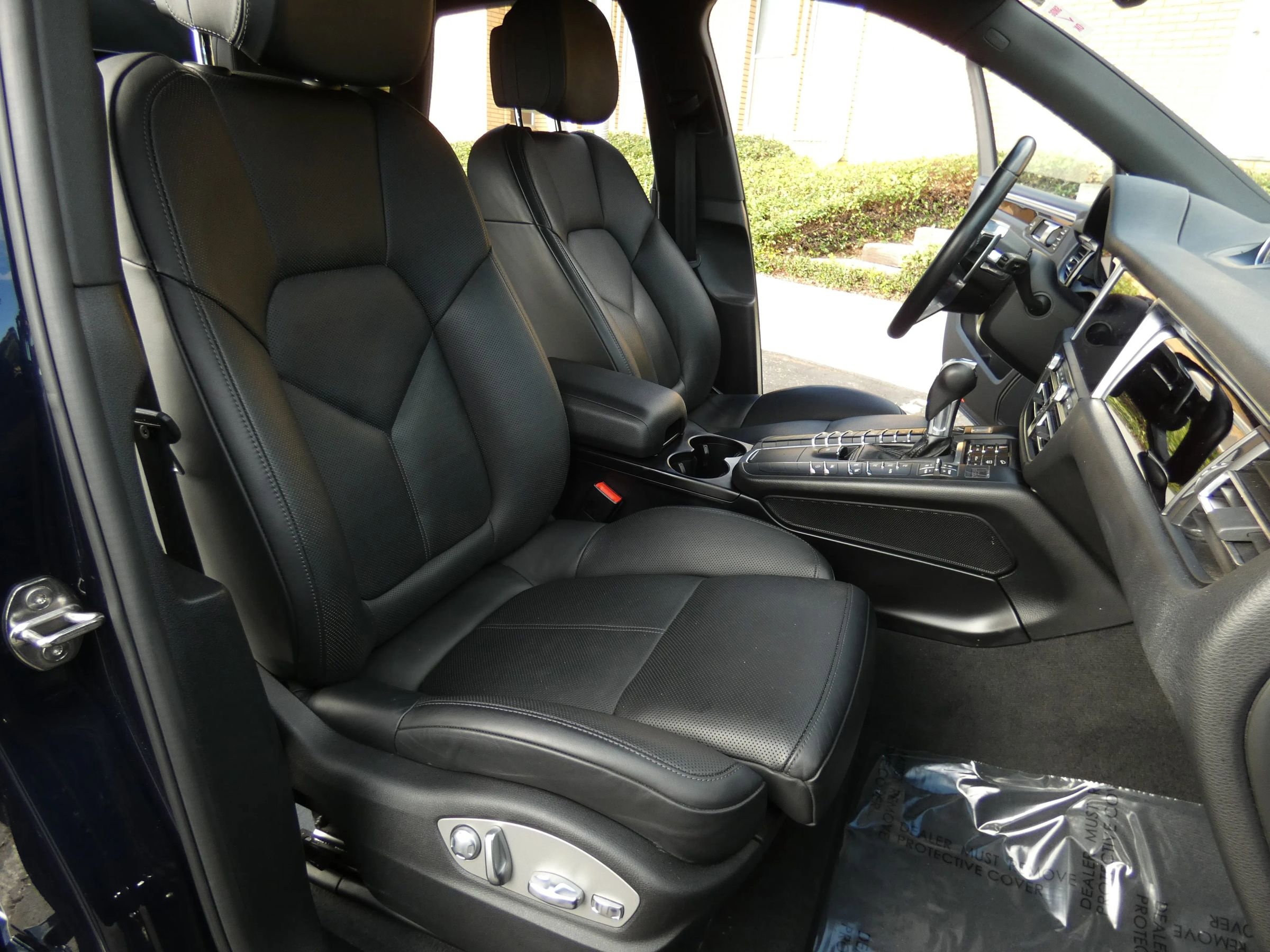 Used 2019 Porsche Macan image 31