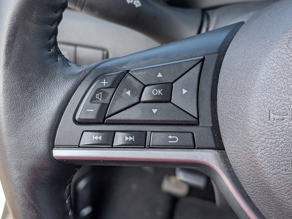Used 2020 Nissan Sentra SV FWD image 18