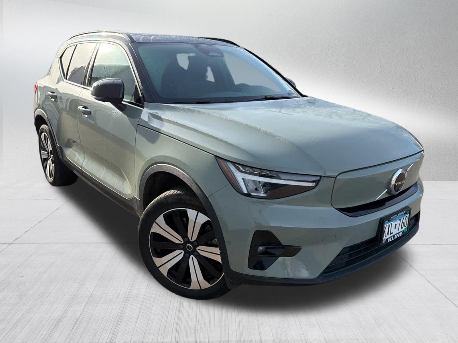 Used 2023 Volvo XC40 Recharge Plus w/ Protection Package Premier image 4