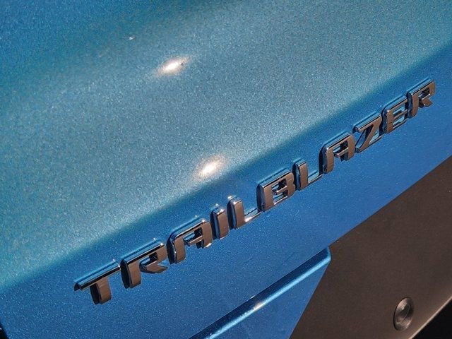 Used 2025 Chevrolet TrailBlazer ACTIV w/ Driver Confidence Package image 9