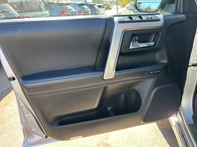 Used 2023 Toyota 4Runner Limited image 13