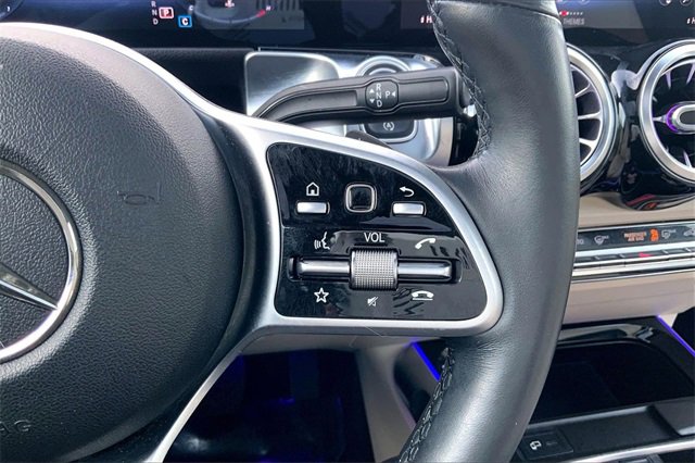 Used 2020 Mercedes-Benz GLB 250 4MATIC image 21