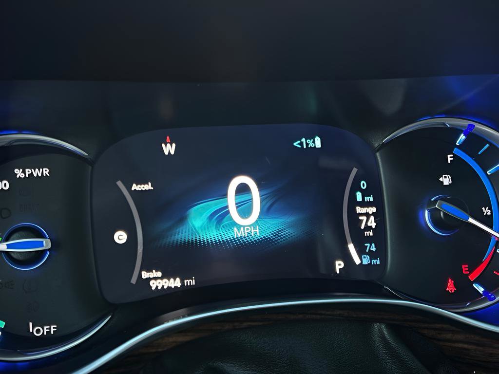 Used 2021 Chrysler Pacifica Limited image 49