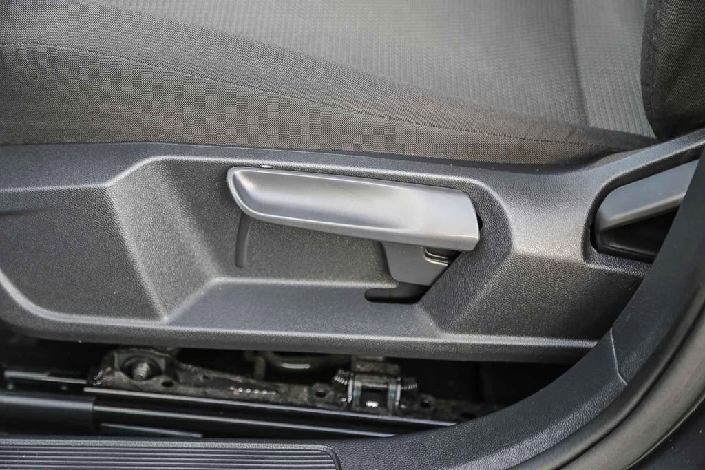 Used 2020 Volkswagen Jetta S image 26