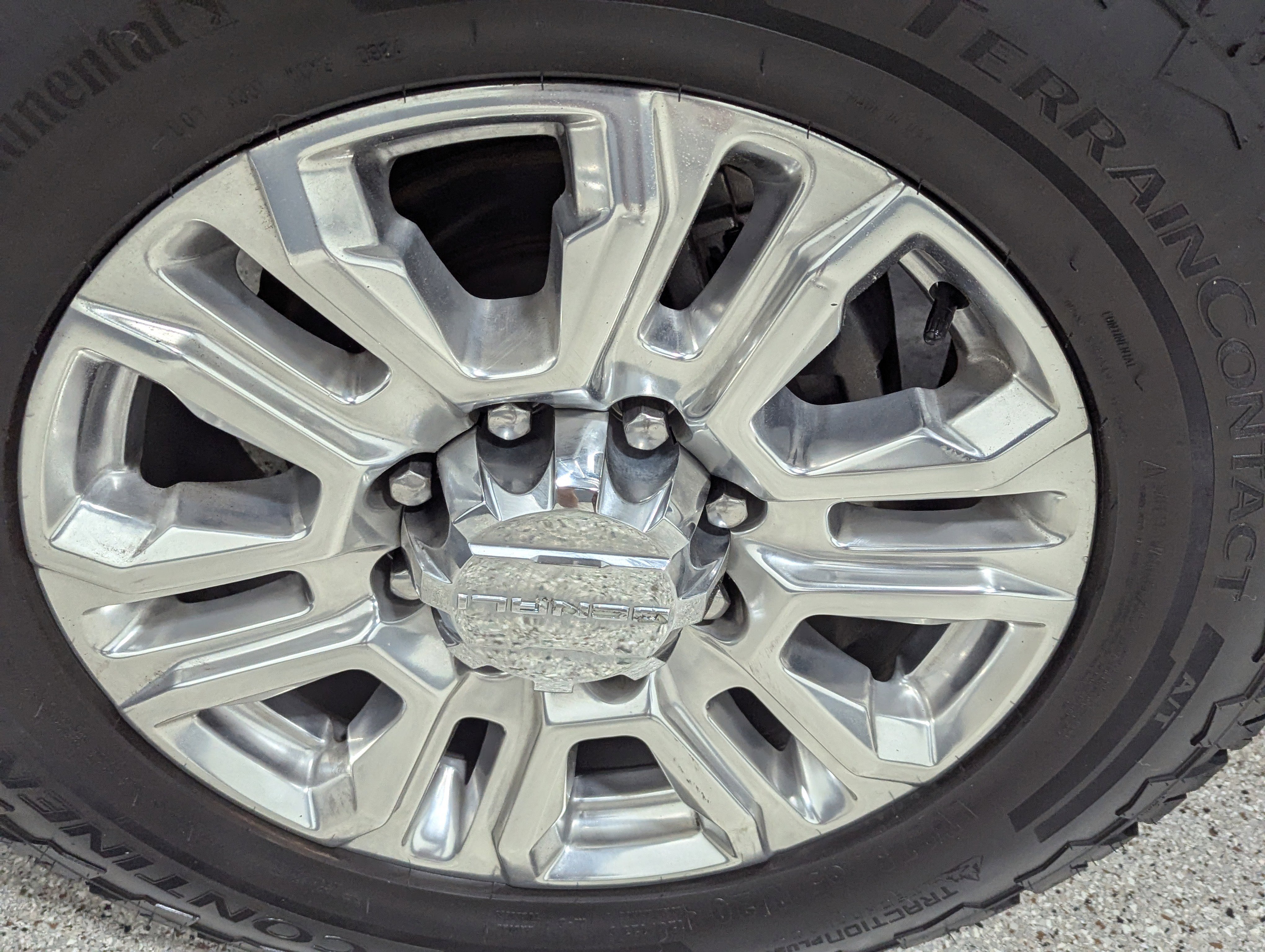 Used 2022 GMC Sierra 2500 Denali image 9