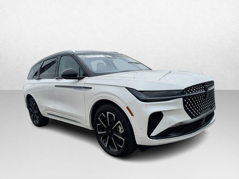 Certified 2024 Lincoln Nautilus Reserve image 3