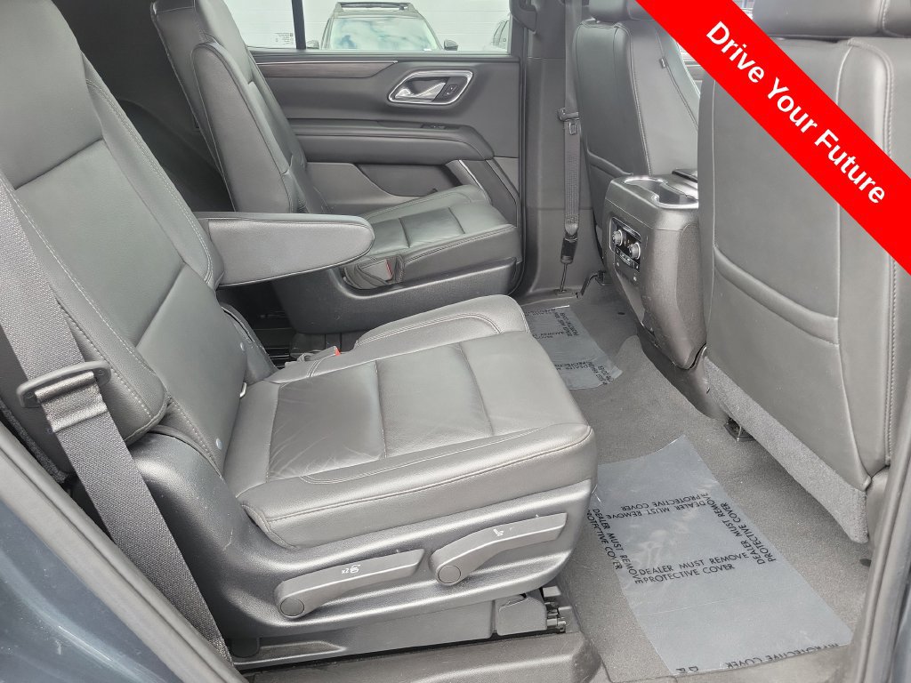 Used 2021 Chevrolet Tahoe Z71 w/ Luxury Package AWD/4WD image 21