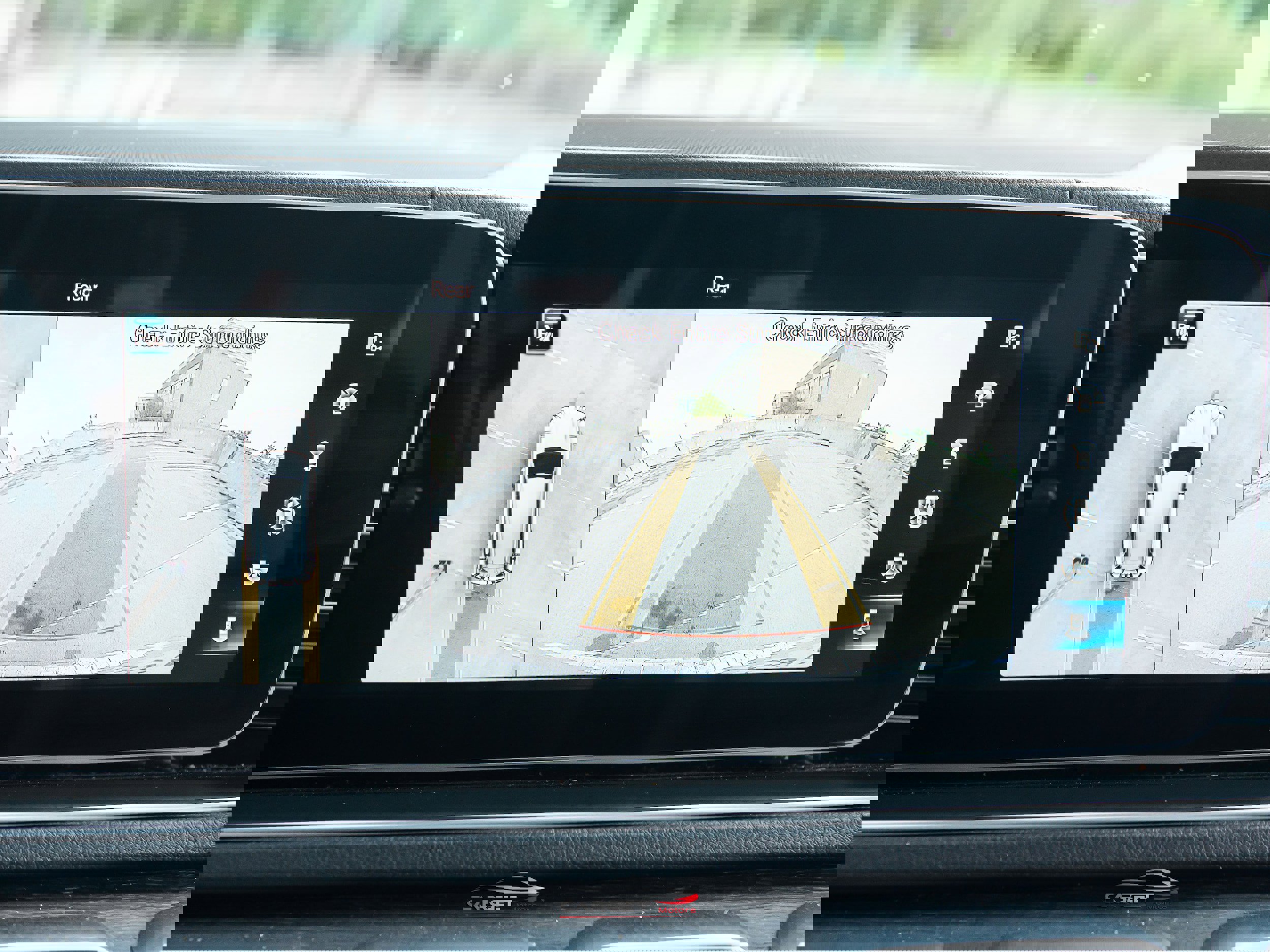 Used 2021 Mercedes-Benz GLS 450 4MATIC image 40