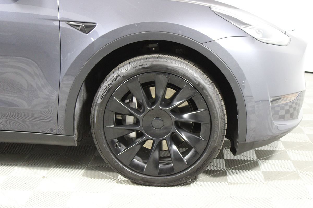Used 2021 Tesla Model Y Long Range AWD/4WD image 36