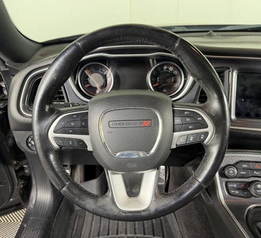 Used 2018 Dodge Challenger SXT Plus RWD image 9