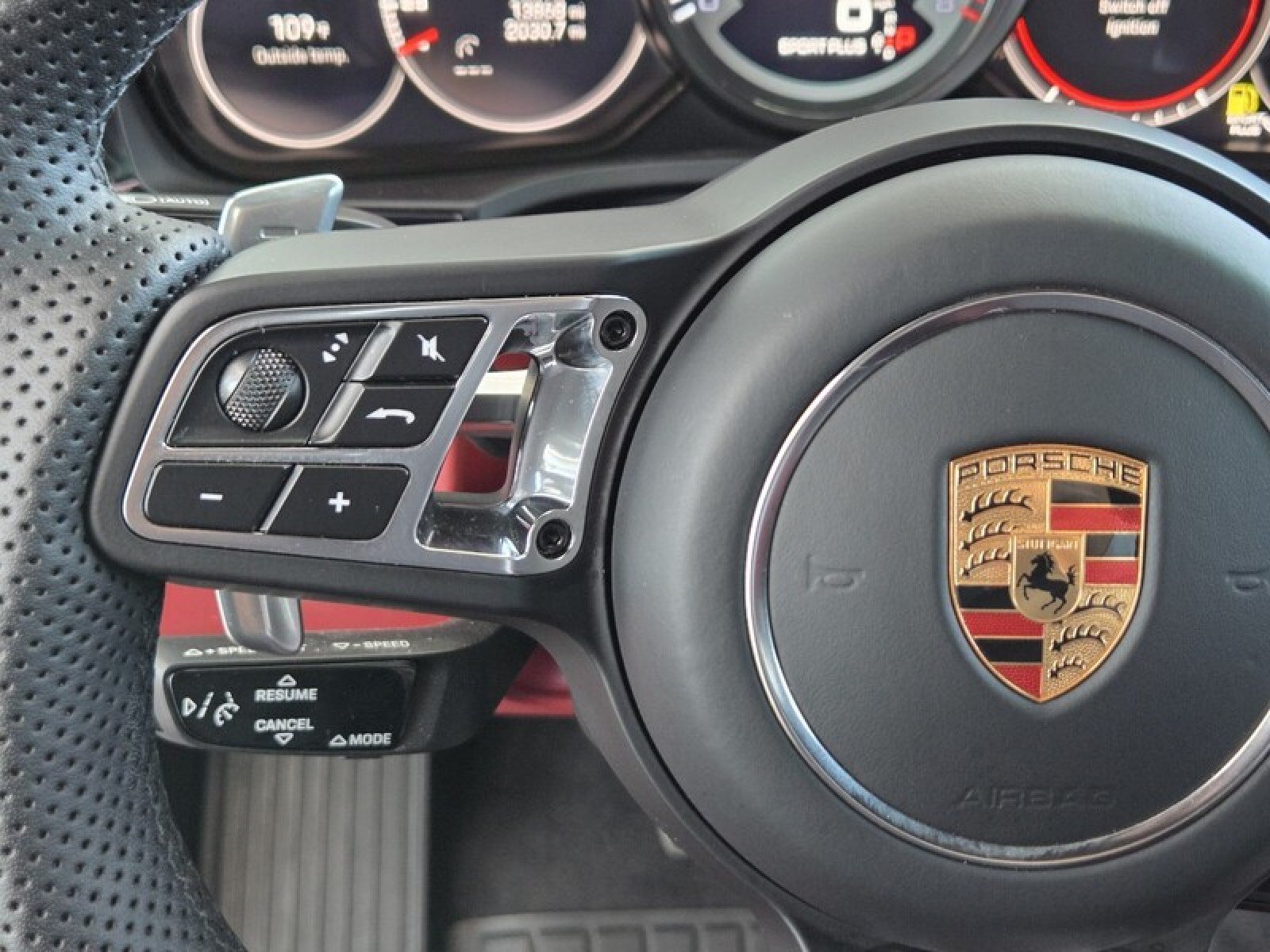 Used 2022 Porsche Cayenne Turbo AWD/4WD image 27