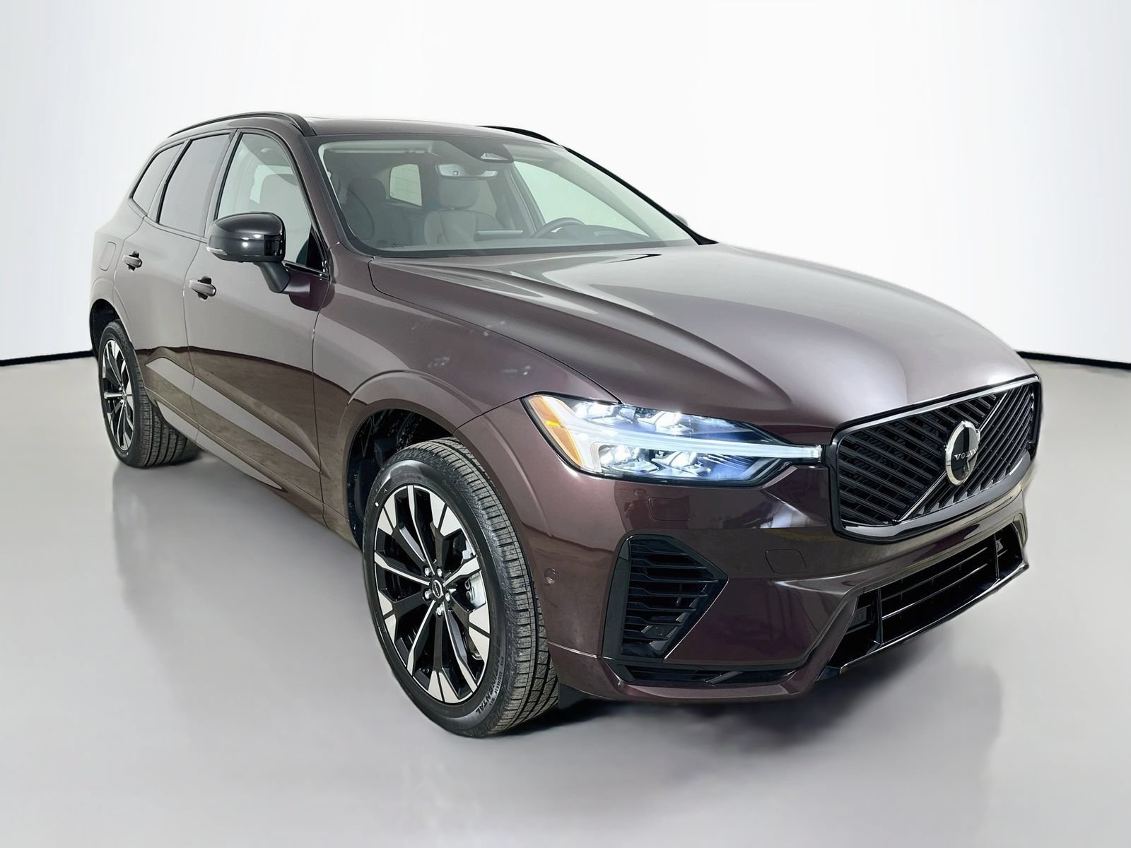 New 2026 Volvo XC60 T8 Plus w/ Protection Package Premier AWD/4WD image 3