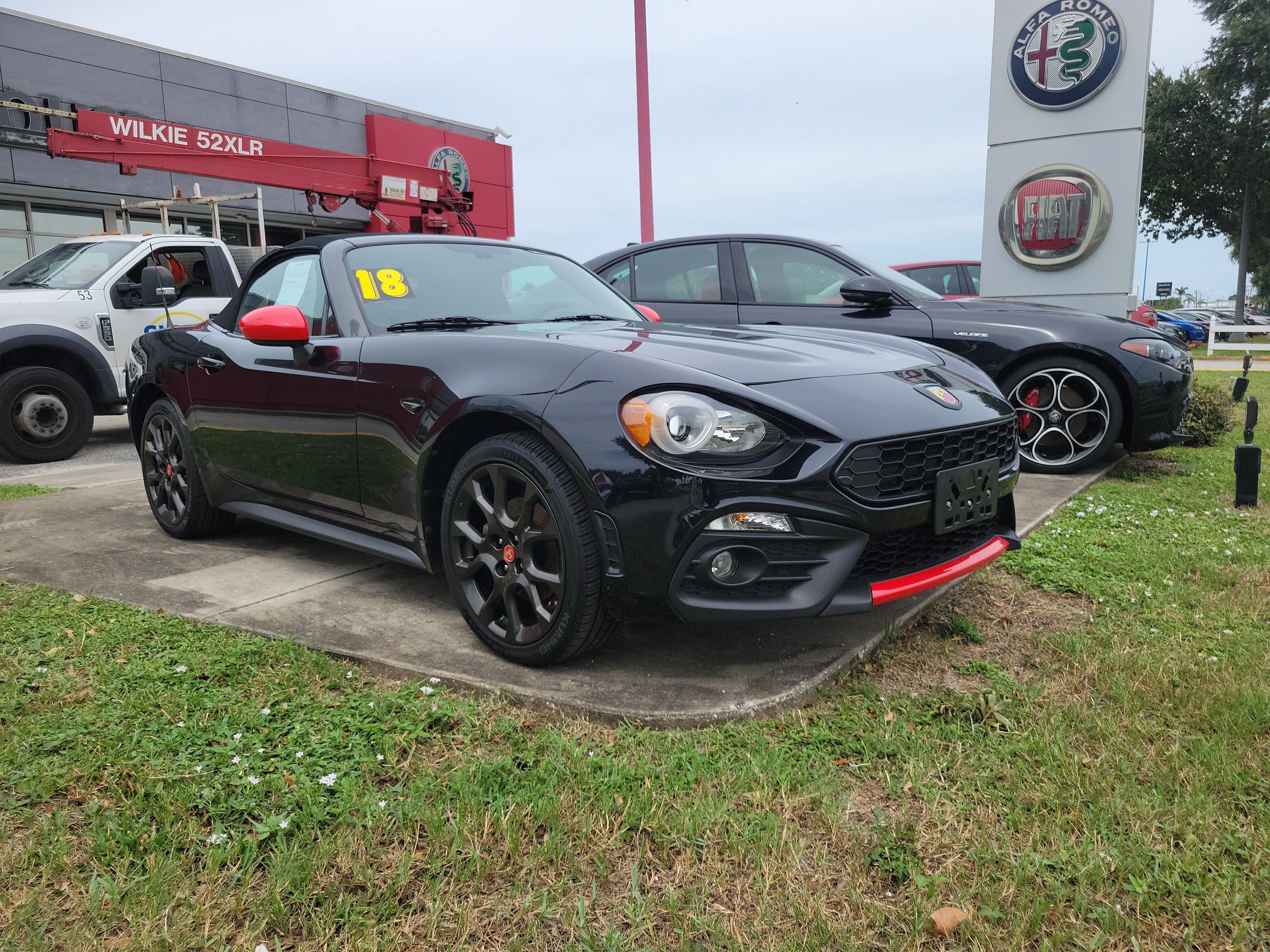 Used 2018 FIAT 124 Spider Abarth w/ Navigation & Sound Group RWD image 1
