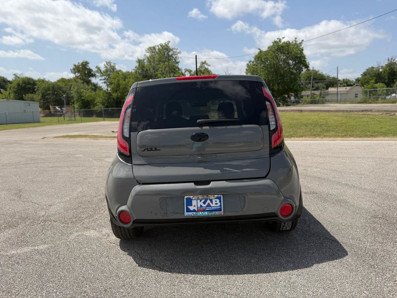 Used 2015 Kia Soul ! w/ Sun & Sound Package FWD image 4
