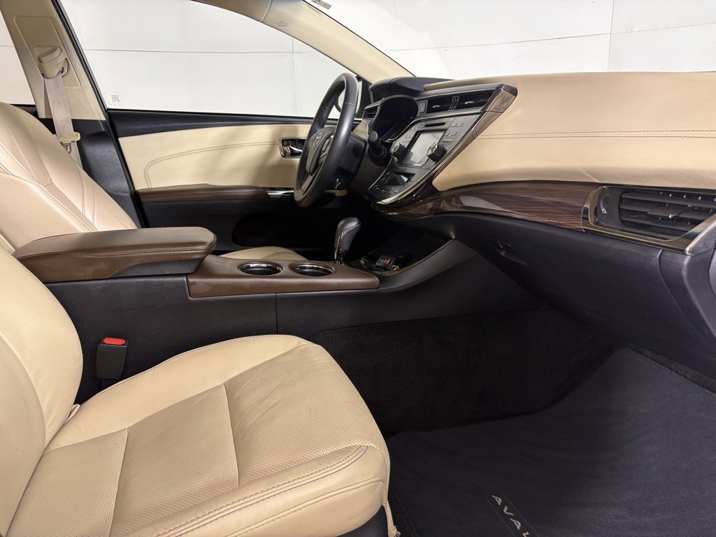 Used 2015 Toyota Avalon Limited image 14