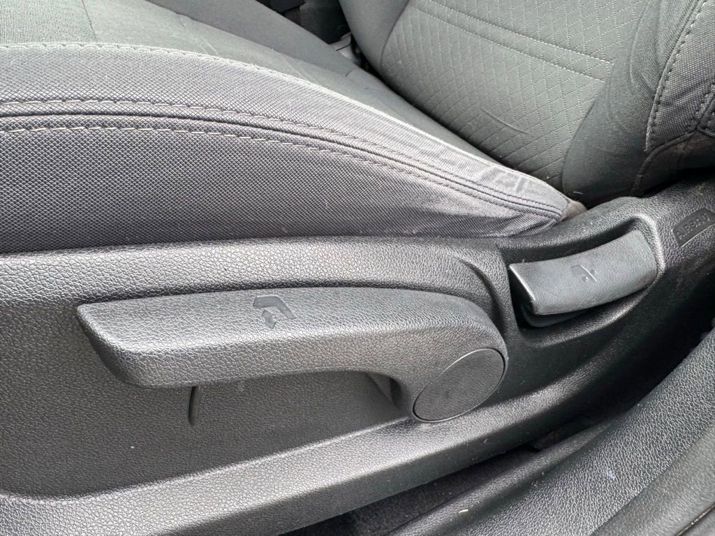 Used 2020 Kia Sorento LX image 21