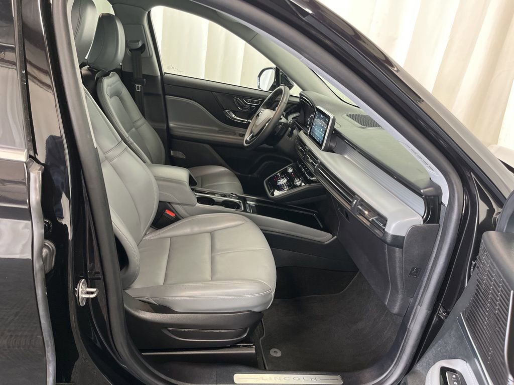 Used 2022 Lincoln Corsair AWD w/ Equipment Group 101A image 19