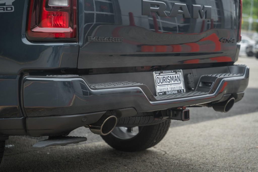 New 2026 RAM 1500 Laramie AWD/4WD image 10
