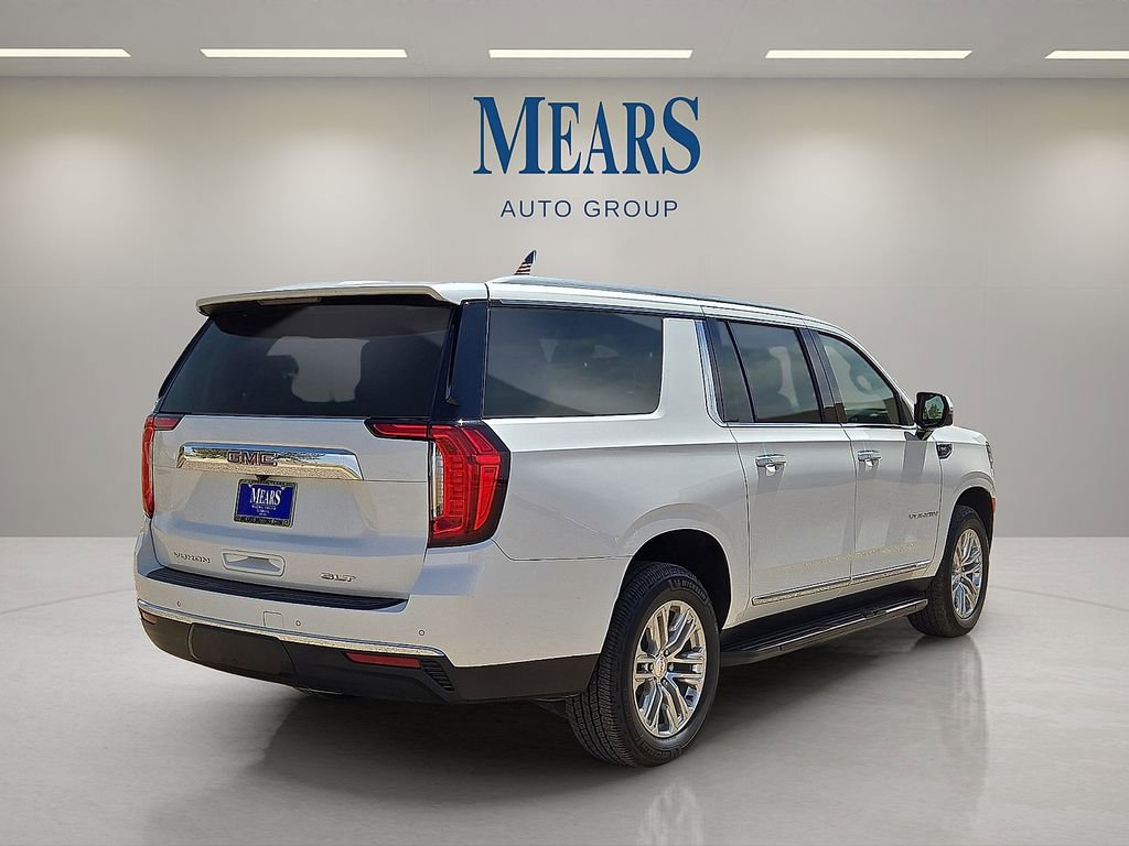 Used 2022 GMC Yukon XL SLT w/ SLT Luxury Package image 5
