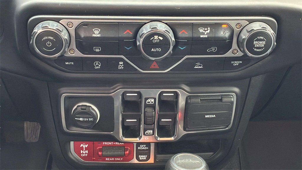 Used 2023 Jeep Gladiator Rubicon w/ Trailer Tow Package image 16