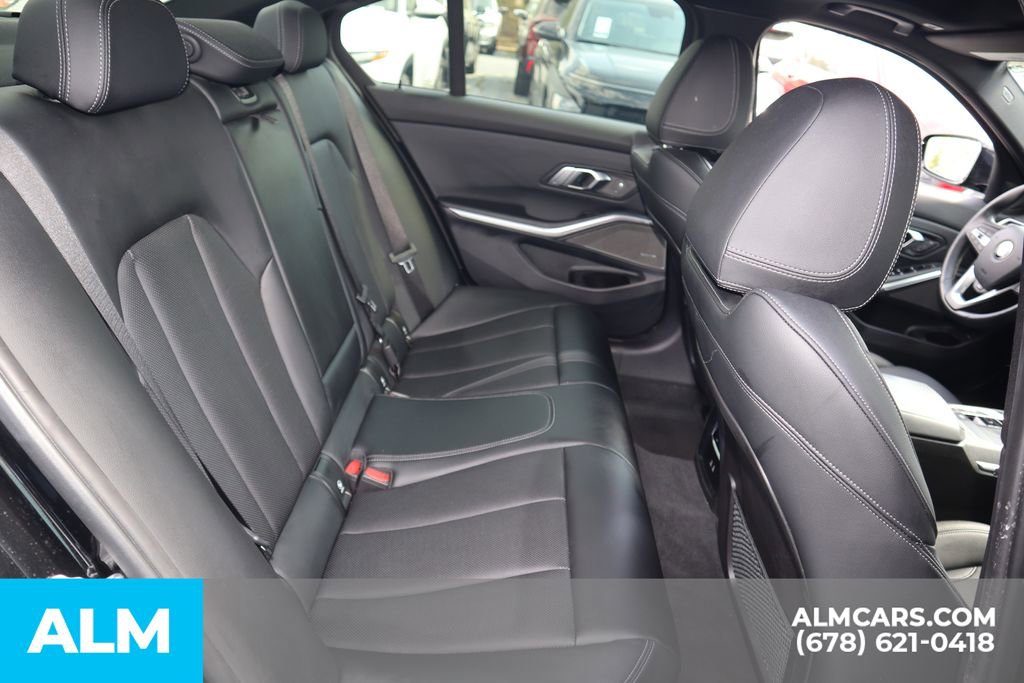 Used 2023 BMW 330i Sedan w/ Premium Package image 22