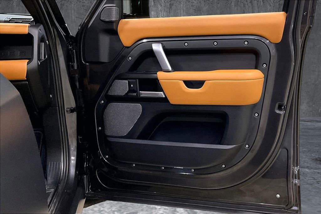 Used 2024 Land Rover Defender 110 Carpathian Edition AWD/4WD image 28