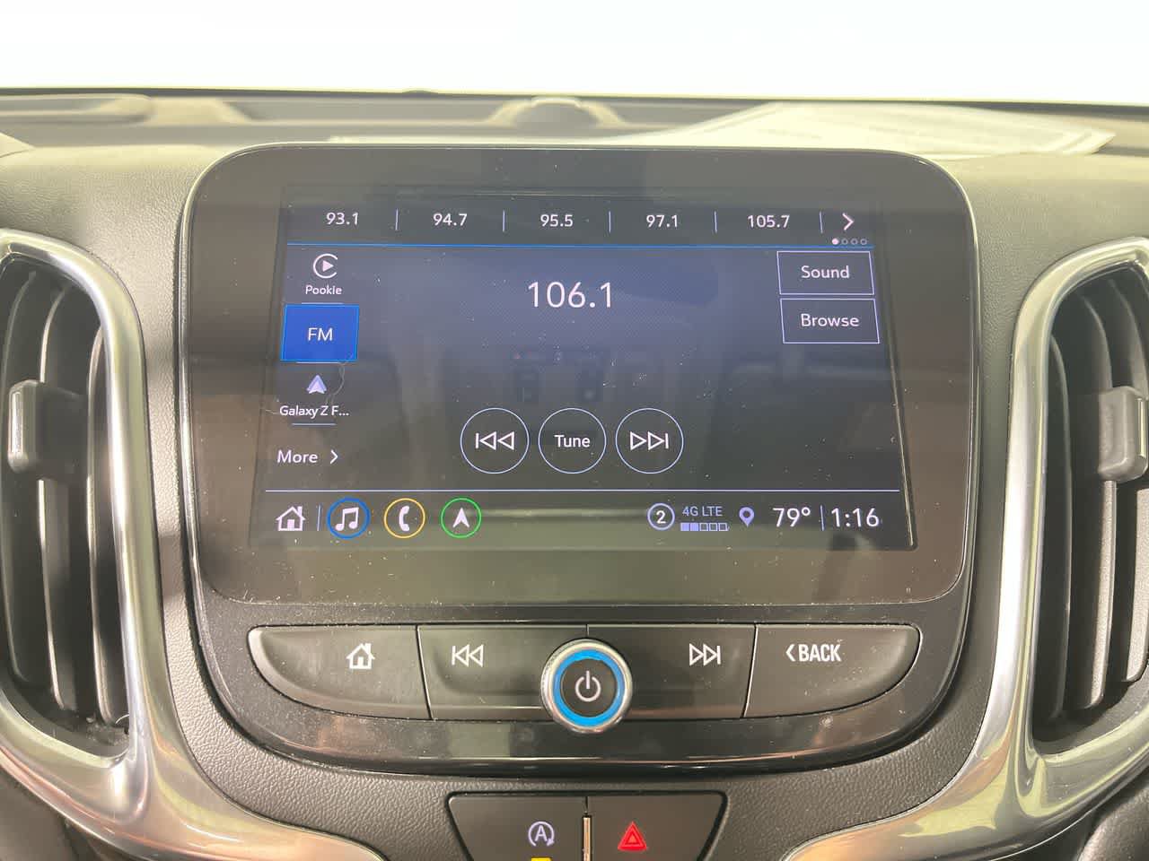 Used 2022 Chevrolet Equinox Premier AWD/4WD image 18