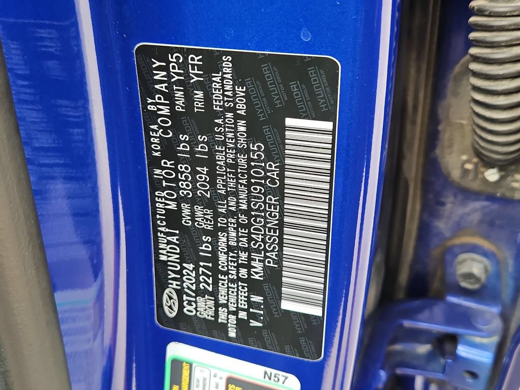 Used 2025 Hyundai Elantra SEL FWD image 36