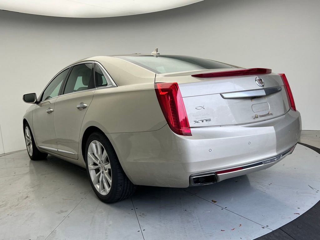 Used 2014 Cadillac XTS Luxury FWD image 4