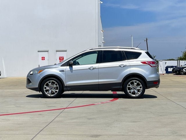 Used 2016 Ford Escape Titanium AWD/4WD image 3