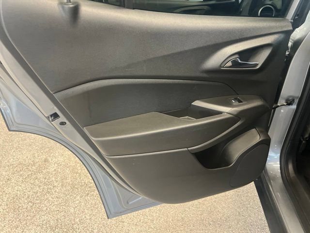 Used 2024 Chevrolet Trax LS w/ Driver Confidence Package FWD image 26