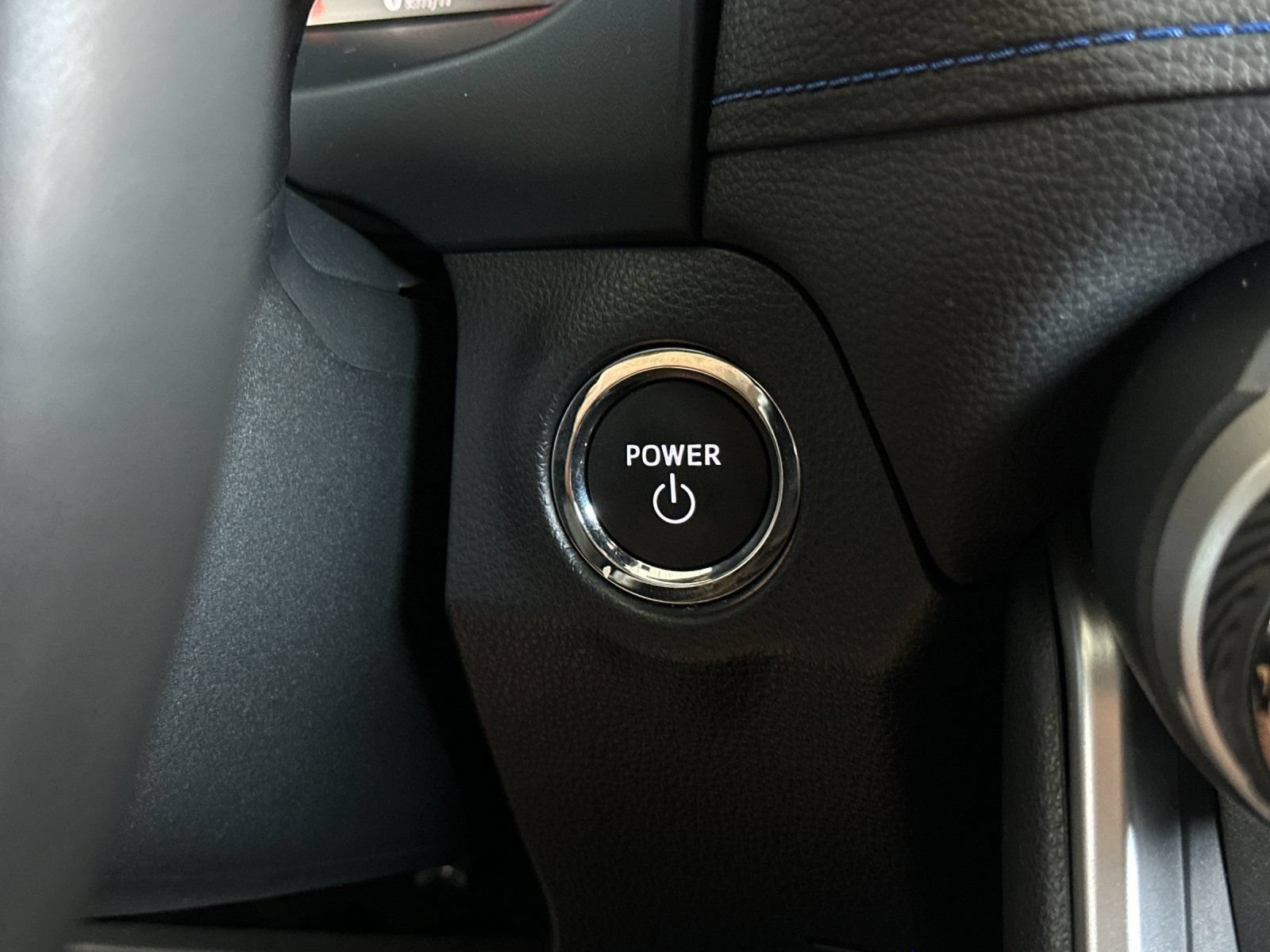 Used 2025 Toyota RAV4 XSE w/ Advanced Technology Package AWD/4WD image 21