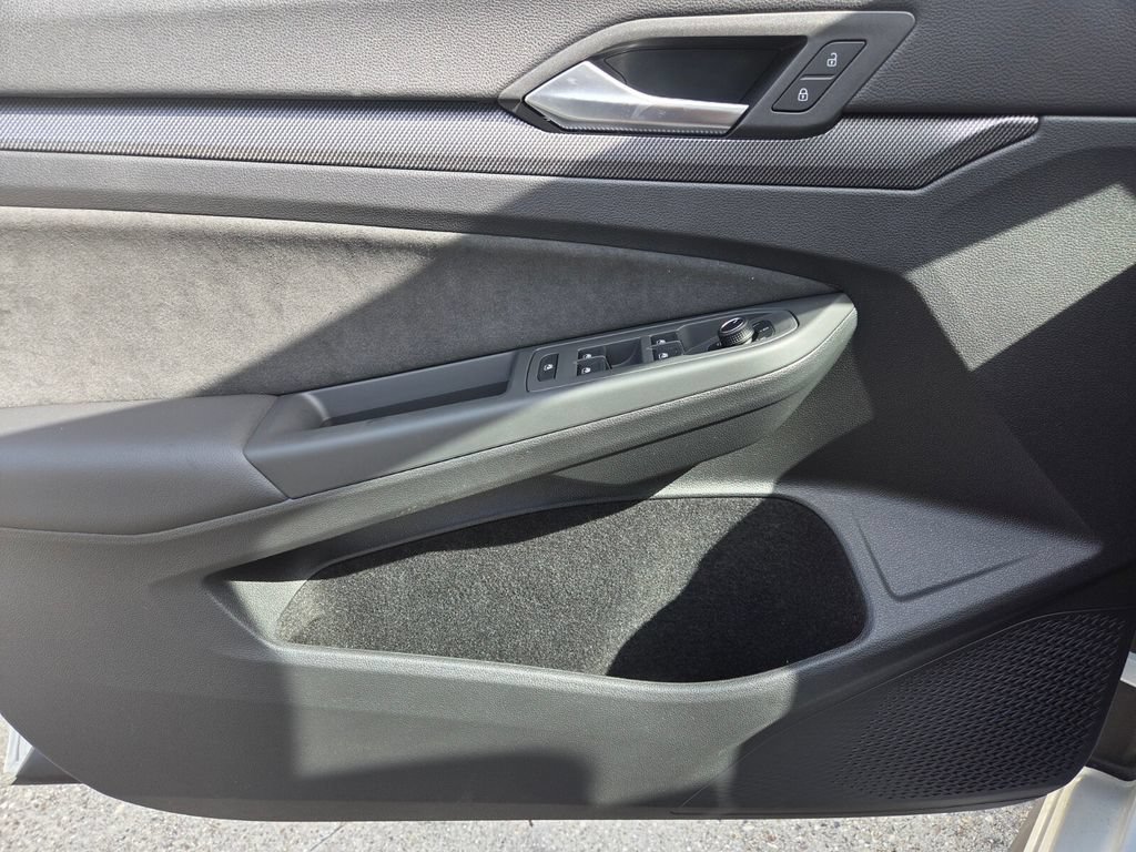 New 2026 Volkswagen GTI SE FWD image 20