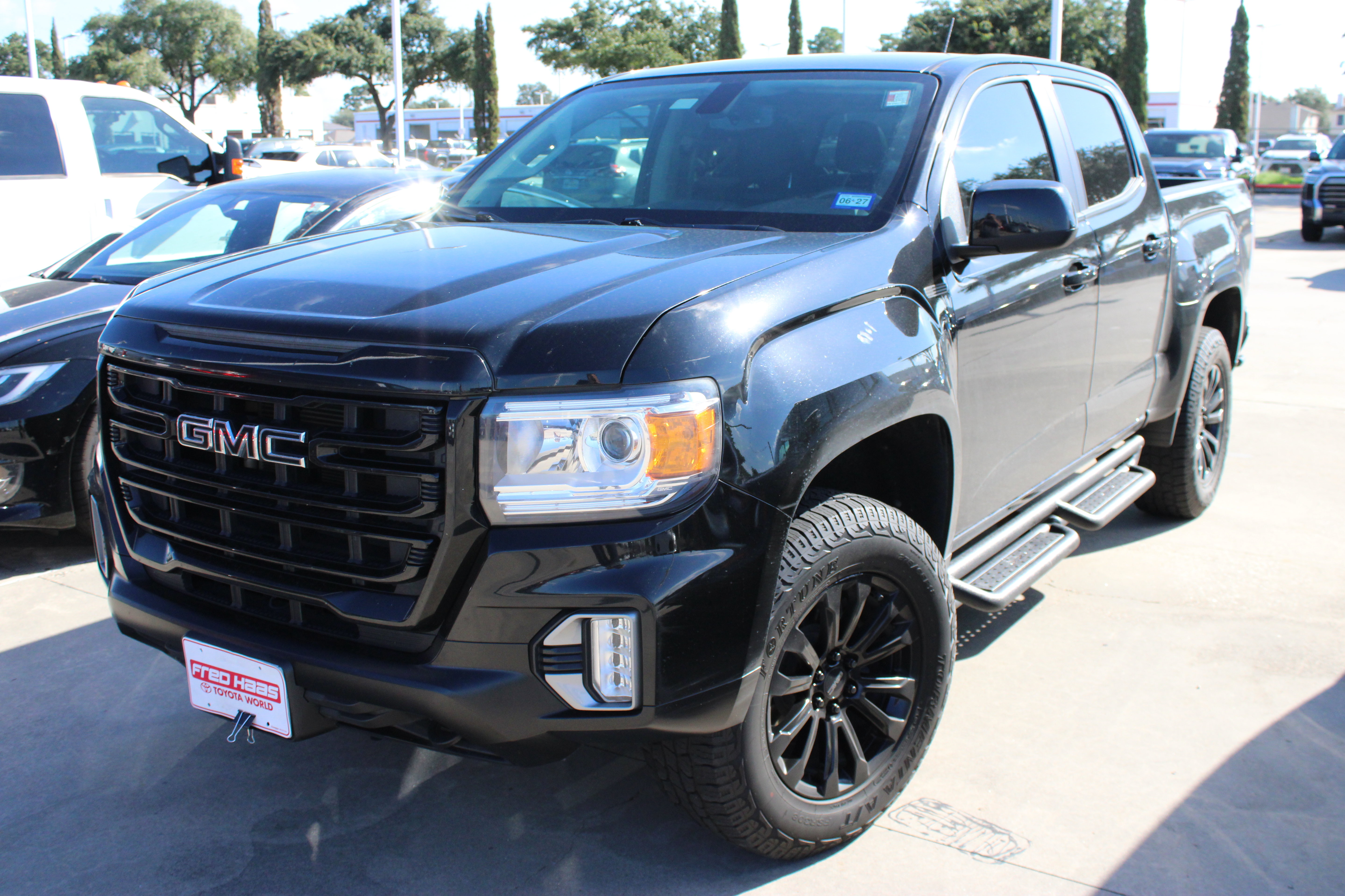 Used 2022 GMC Canyon Elevation w/ Elevation Premium Package RWD image 5